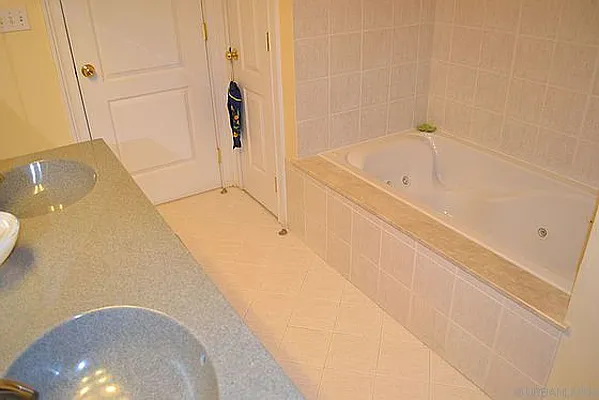 Rented by Urban Living | media 45