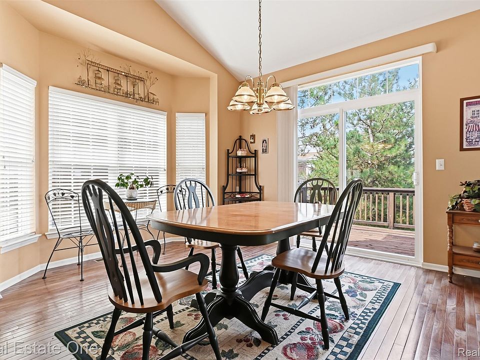 37585 Newburgh Park Cir #16, photo 6