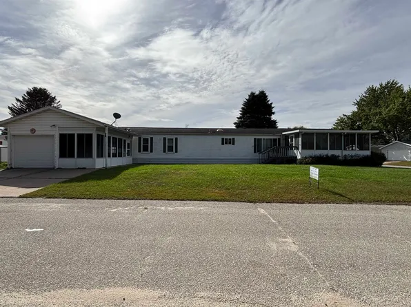 90 London Dr #90, Sparta, WI 54656