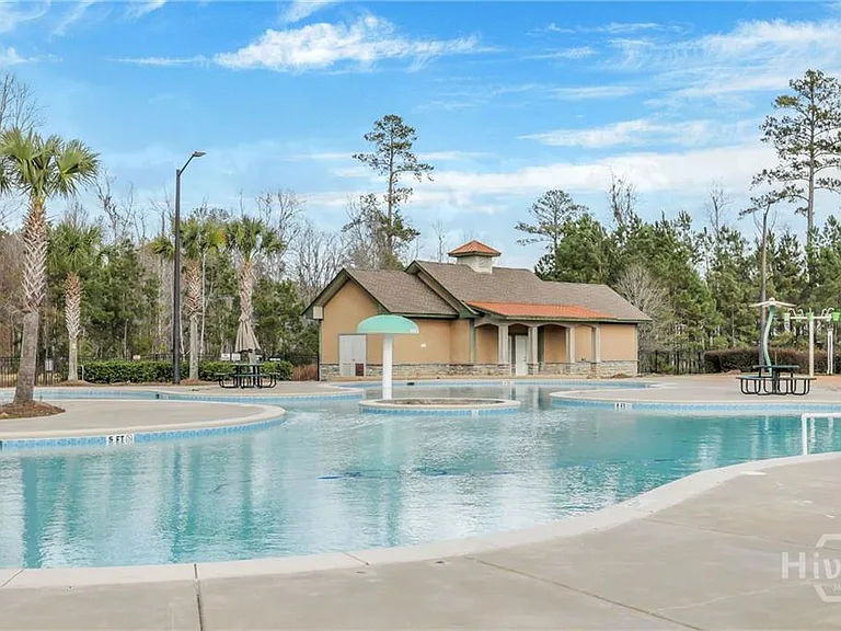 103 Redwall Cir — Photo 32