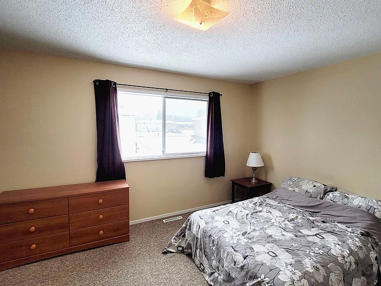 54 Little Wedeene St — Photo 8