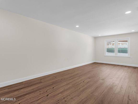 5th image of 17 Markham Road