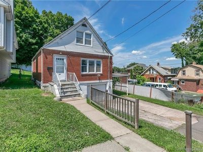 11 Terrace Avenue, West Haven, CT, 06516
