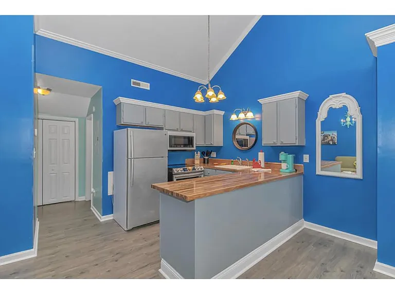 1881 Colony Dr #8O — Photo 4