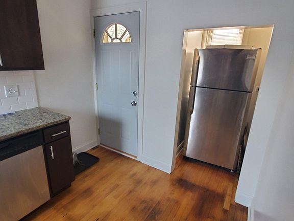 2nd image of 2343 N Sacramento Ave APT 2