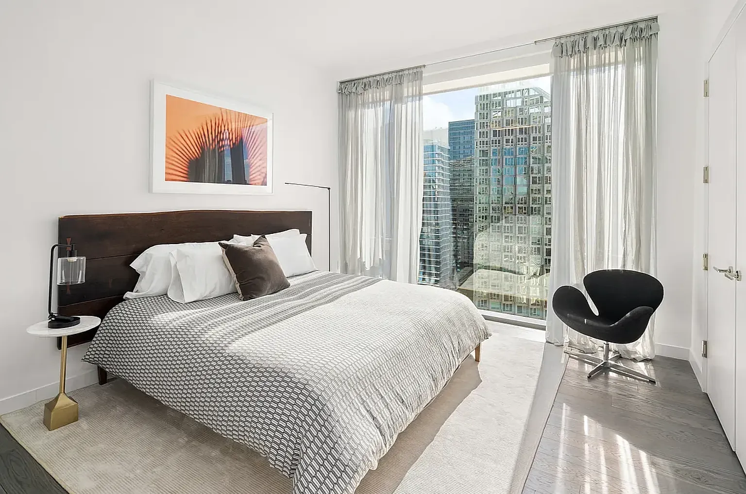 645 West 59th Street — Photo 2