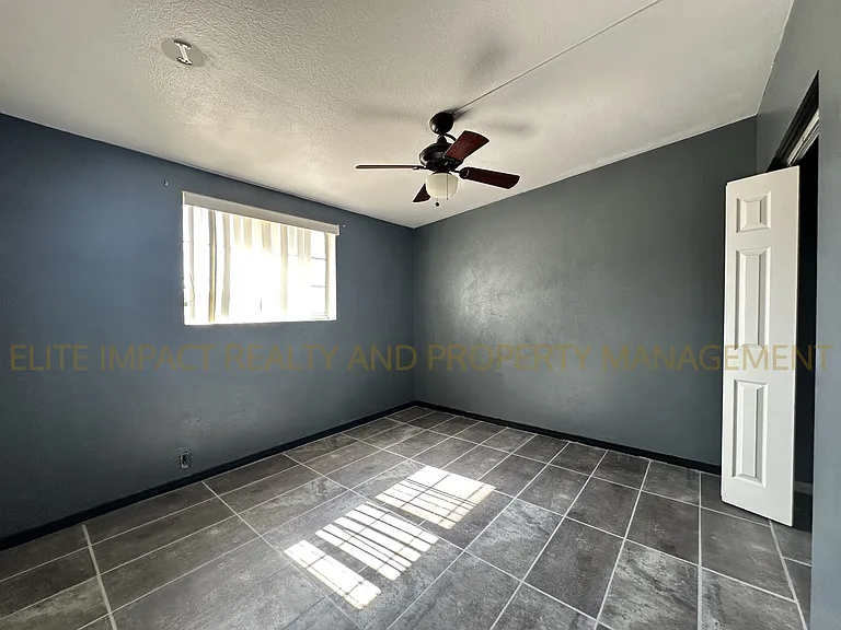 4049 N Ray Pl — Photo 15