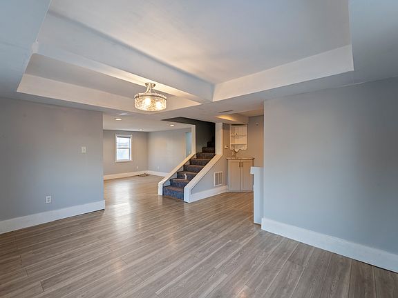 5th image of 308 N Harrison St