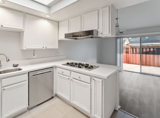 8262 Manifesto Cir, Huntington Beach, CA 92646