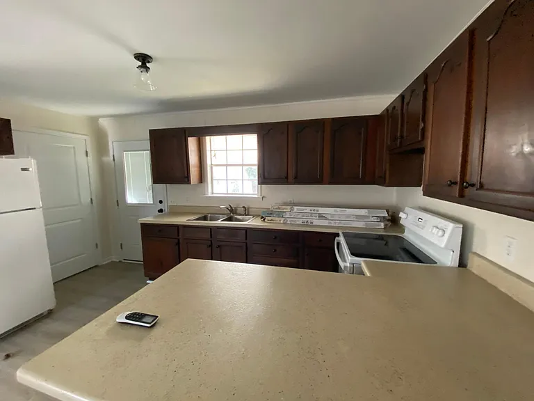 3209 Old Opelika Rd #B — Photo 4