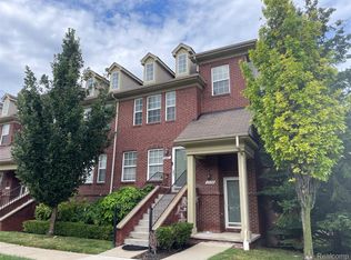 23343 Cornerstone Village Dr, Southfield, MI 48075