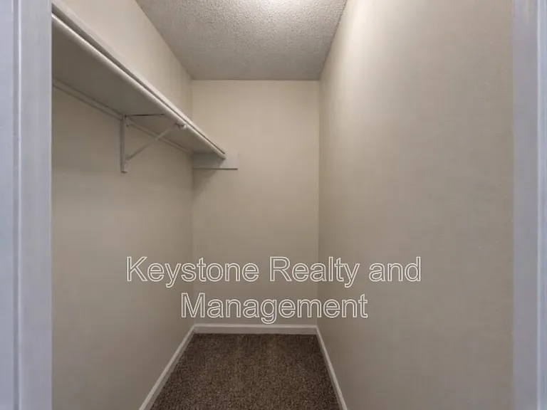1375 Thompsonville Ln #18 — Photo 11