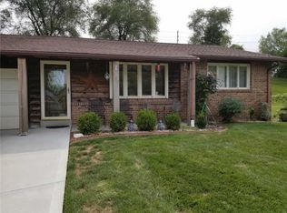 927 Joeard Ln, Saint Charles, MO 63301