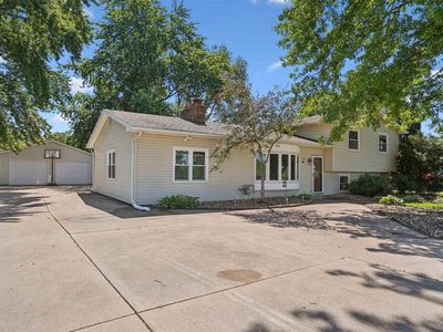 5809 Foulk Rd, Waterloo, IA, 50702