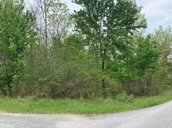 Cherokee Trl, Crossville, TN 38572