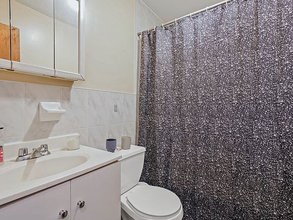 5th image of 172 Noll St