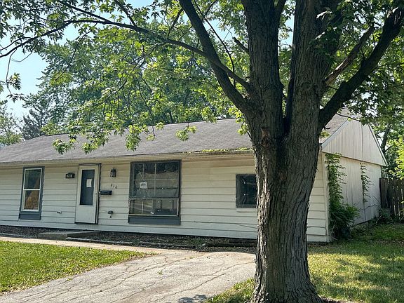 2nd image of 216 E Center St