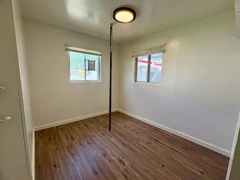 539 & 541 S Market St — Photo 30
