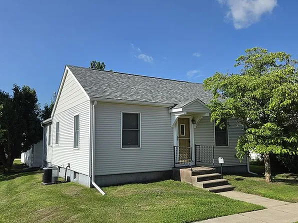 1224 13th Ave, Fulton, IL 61252