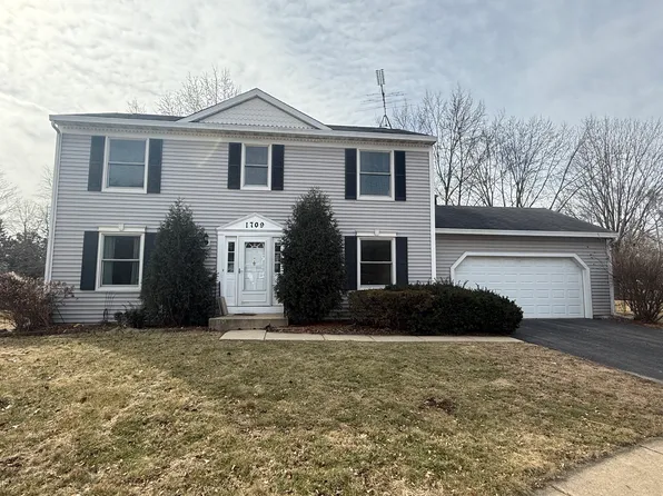 1709 Rutgers Ct, Naperville, IL 60565