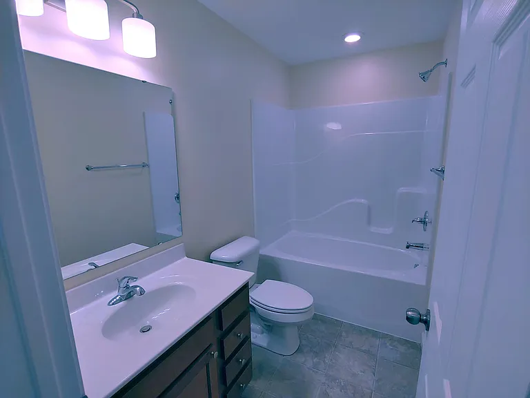Upstairs hall bath