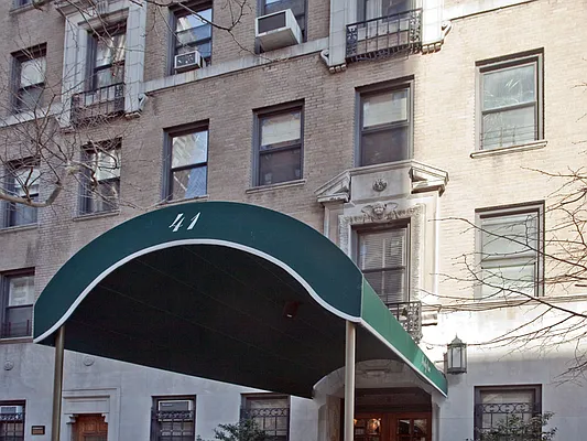 Sold by Sotheby's International Realty | media 4