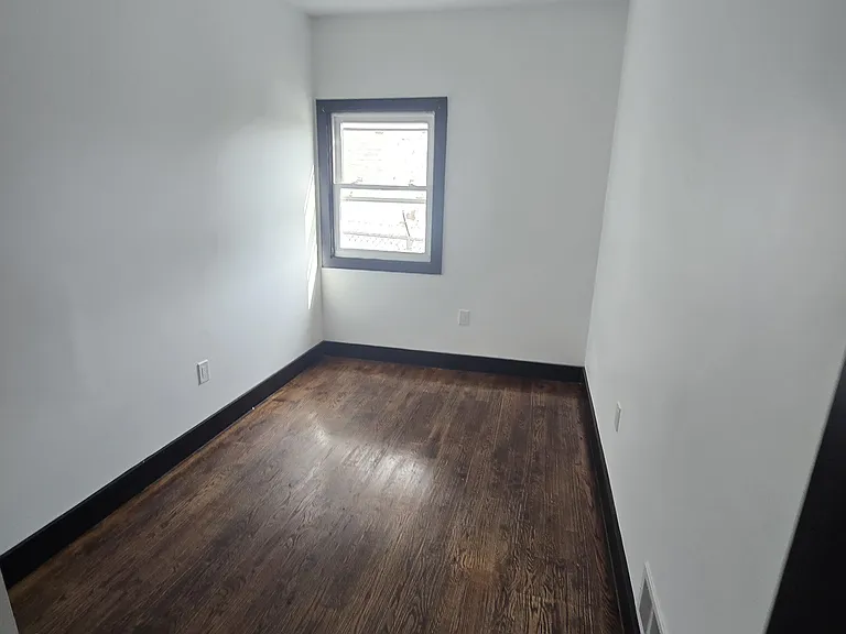 80 N 9th St #G1 — Photo 11