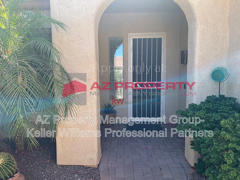 20540 N 268th Dr — Photo 4