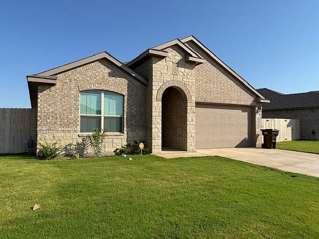 1st image of 2205 Bear Dr