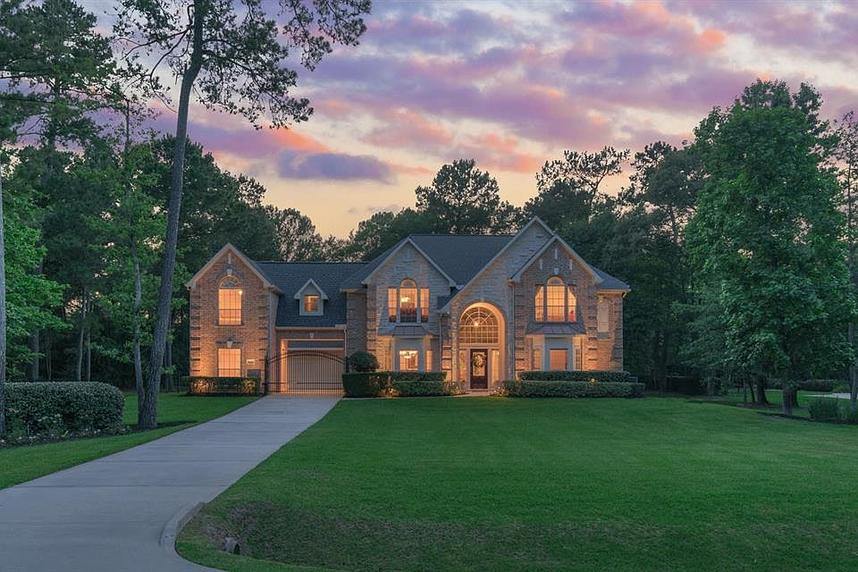1st image of 10535 Clubhouse Cir