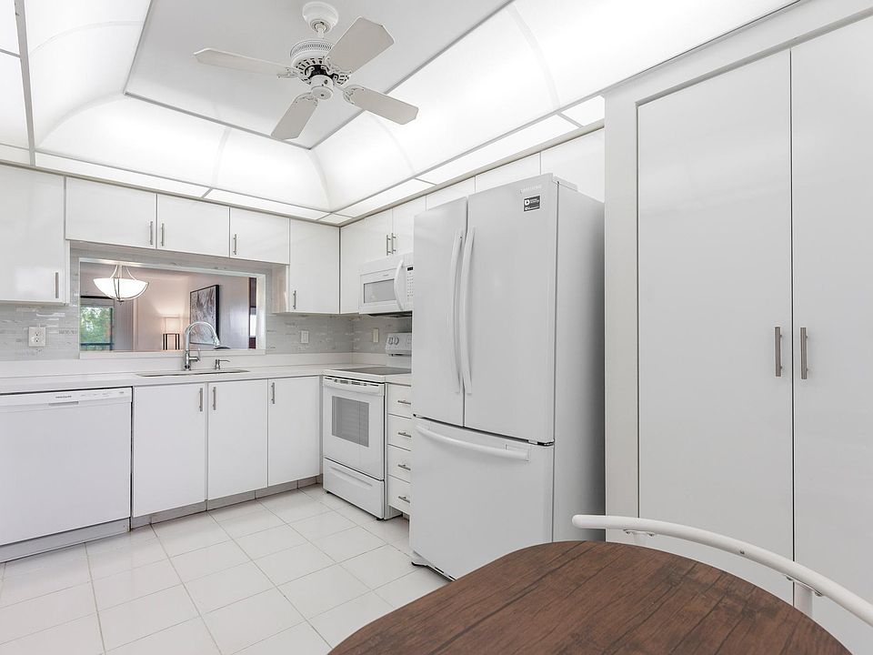 1st image of 7270 Ashford Place #401