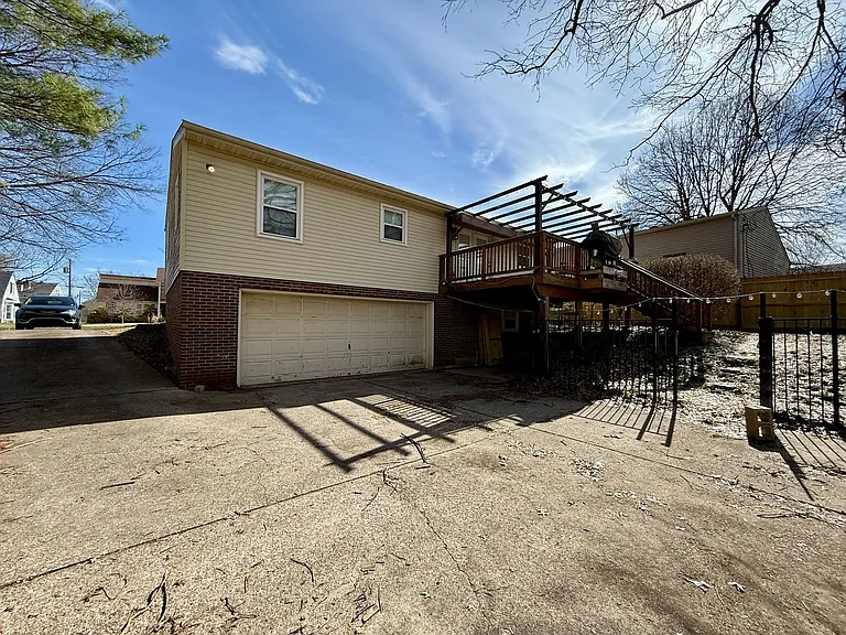 1104 Spring Run Rd — Photo 2