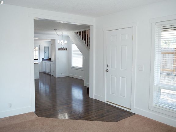 5th image of 17418 NE 279th St