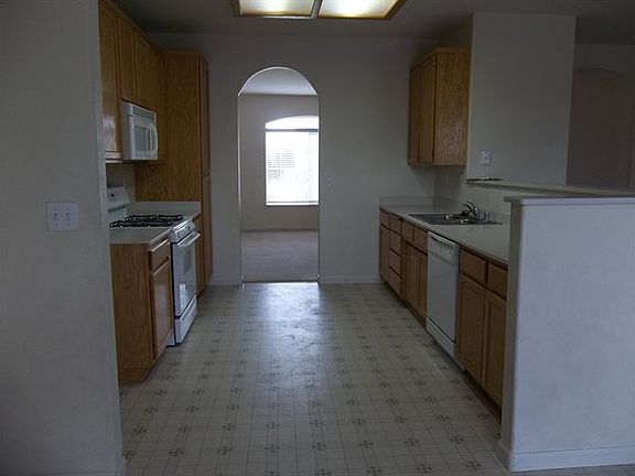 4th image of 1835 Andross Ave