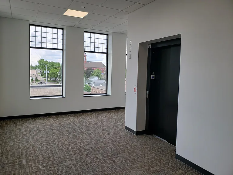 808 N Superior Ave #309 — Photo 5