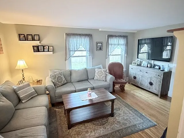 15 Ellsworth Ave — Photo 5