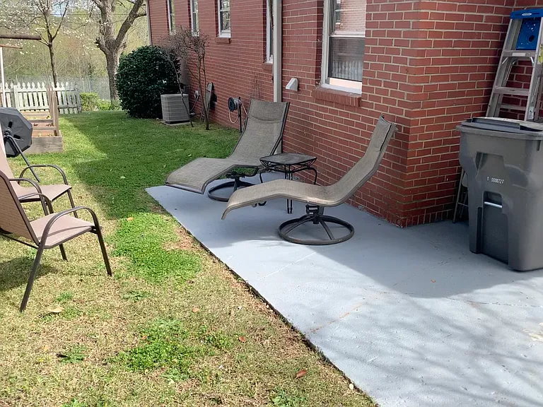324 New York Ave — Photo 3