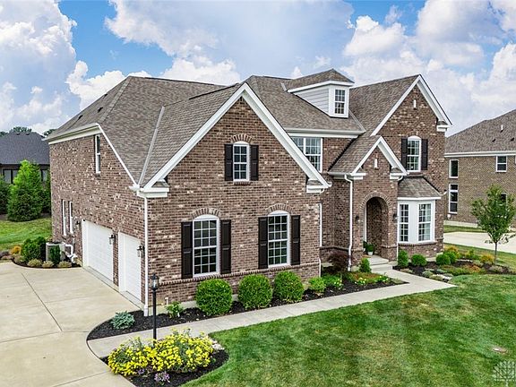2nd image of 2015 Stonewater Dr