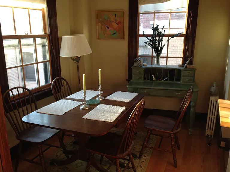 Furnished by previous tenants for scale