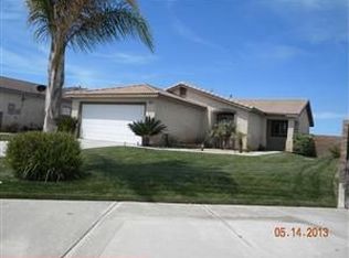 30517 Pine Creek Dr, Menifee, CA 92584