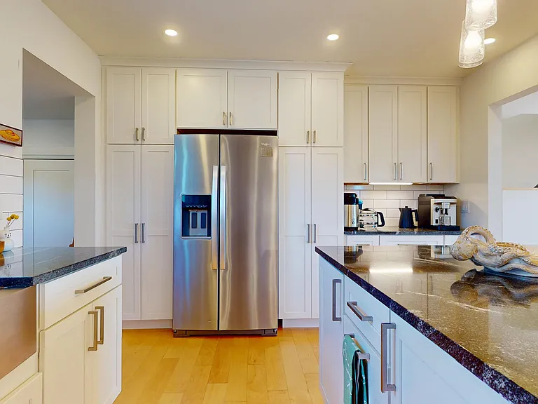 1100 Snyder Hill Rd — Photo 5