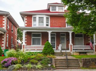 4 E Elm St, Shillington, PA 19607