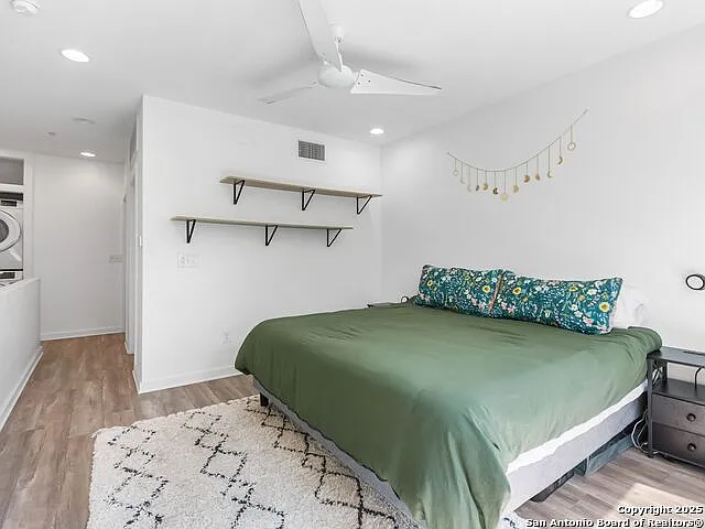 143 Catalpa Ave — Photo 14