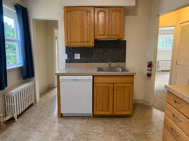 30 Crater Ave #2 — Photo 9