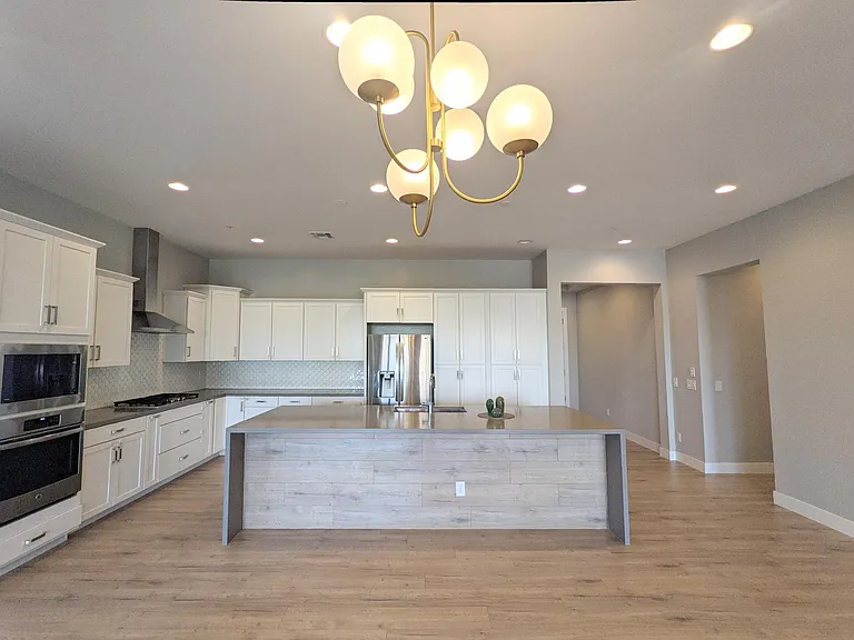 3890 E Bart St — Photo 38