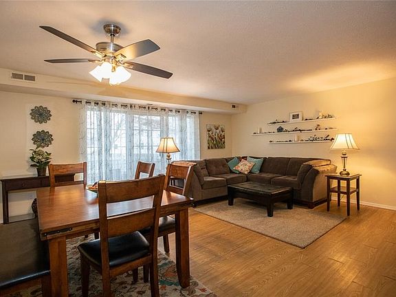 4th image of 2857 N Bay Dr #11