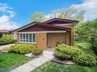 10809 S Leclaire Ave, Oak Lawn, IL 60453
