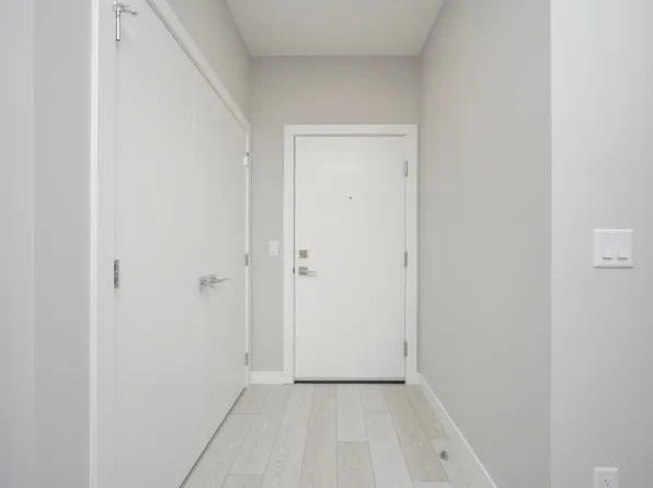 63 Corner Glen Cres NE, Calgary, AB