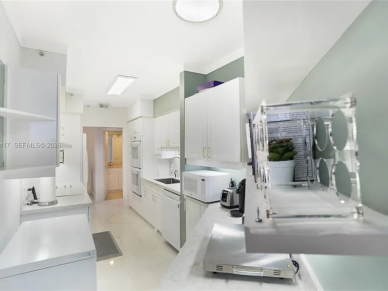 4775 Collins Ave #1804 — Photo 17