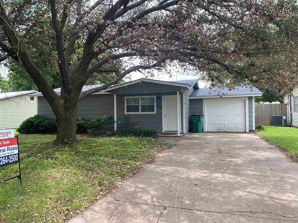 1st image of 111 James Dr